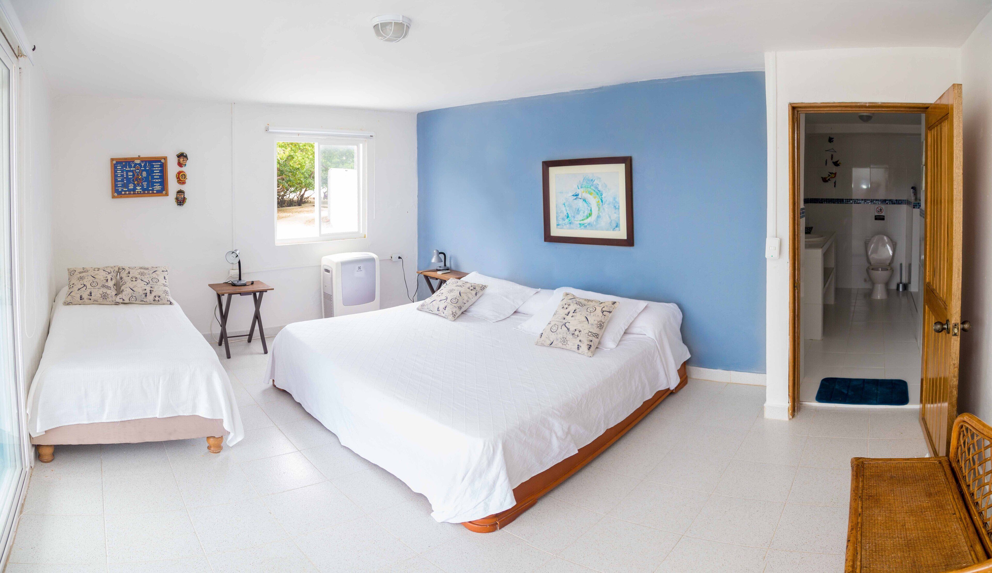 Isla Fragata. A happy place!