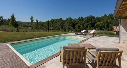 Villa Castelnau - climatisation & Piscine chauffĂ©e dans le Domaine du ChĂąteauâ X