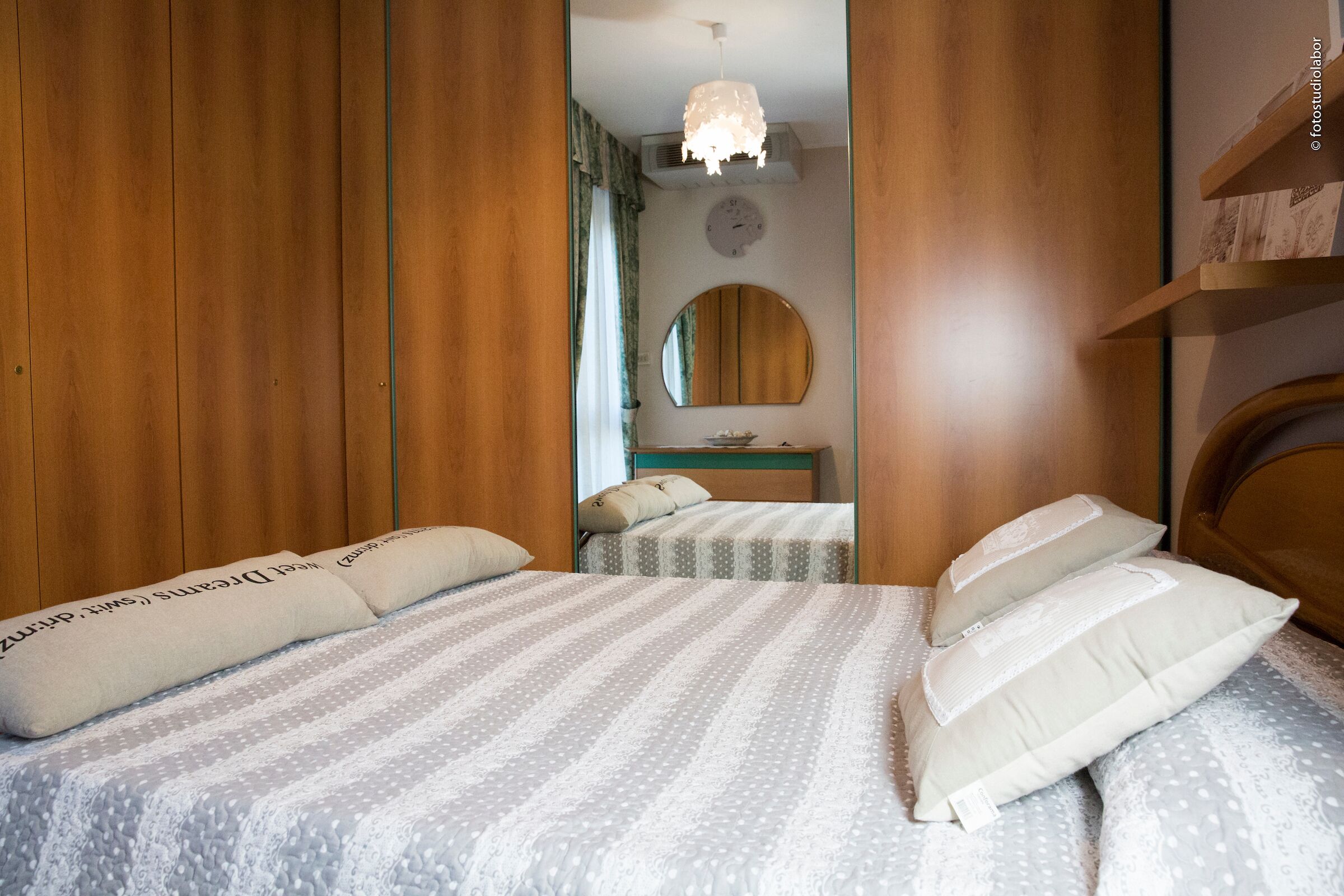 Open-Space APARTMENT 85 sqm. a stone's throw from the beautiful beach