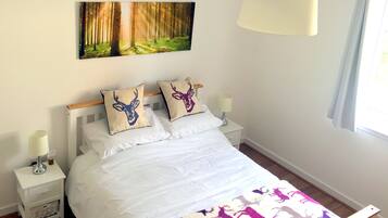 2 soverom, strykejern/-brett, wi-fi og sengetøy