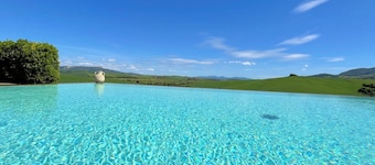 Villa Ludovica with private pool, Borgo del Silenzio