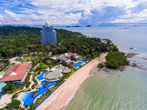 Ocean view, Islands and forest