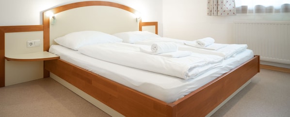 1 Schlafzimmer, Zimmersafe, Reisekinderbett, kostenloses WLAN