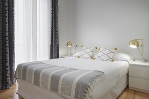 2 makuuhuonetta, silitysrauta/-lauta, ilmainen Wi-Fi, vuodevaatteet