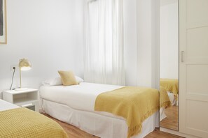 2 chambres, fer et planche Ă repasser, Wi-Fi gratuit, draps fournis