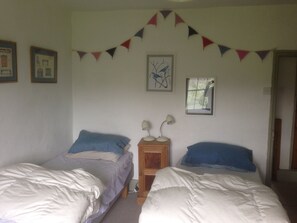 7 habitaciones, tabla de planchar con plancha y wifi gratis 