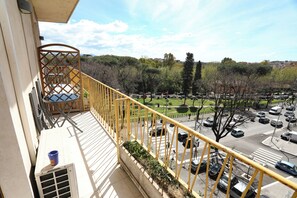 Property grounds - Movie Home "Western Room" (Roma)