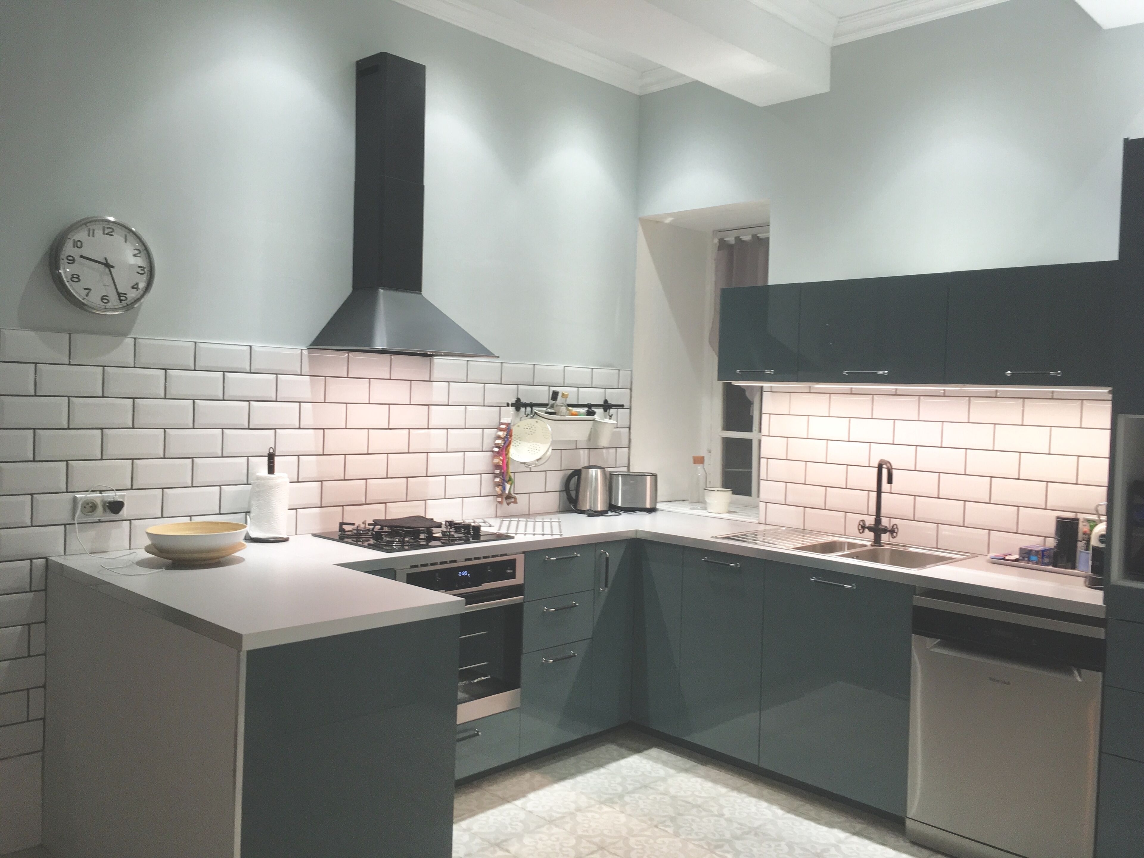 Large Apartment with period features located in the Bastide Saint-Louis