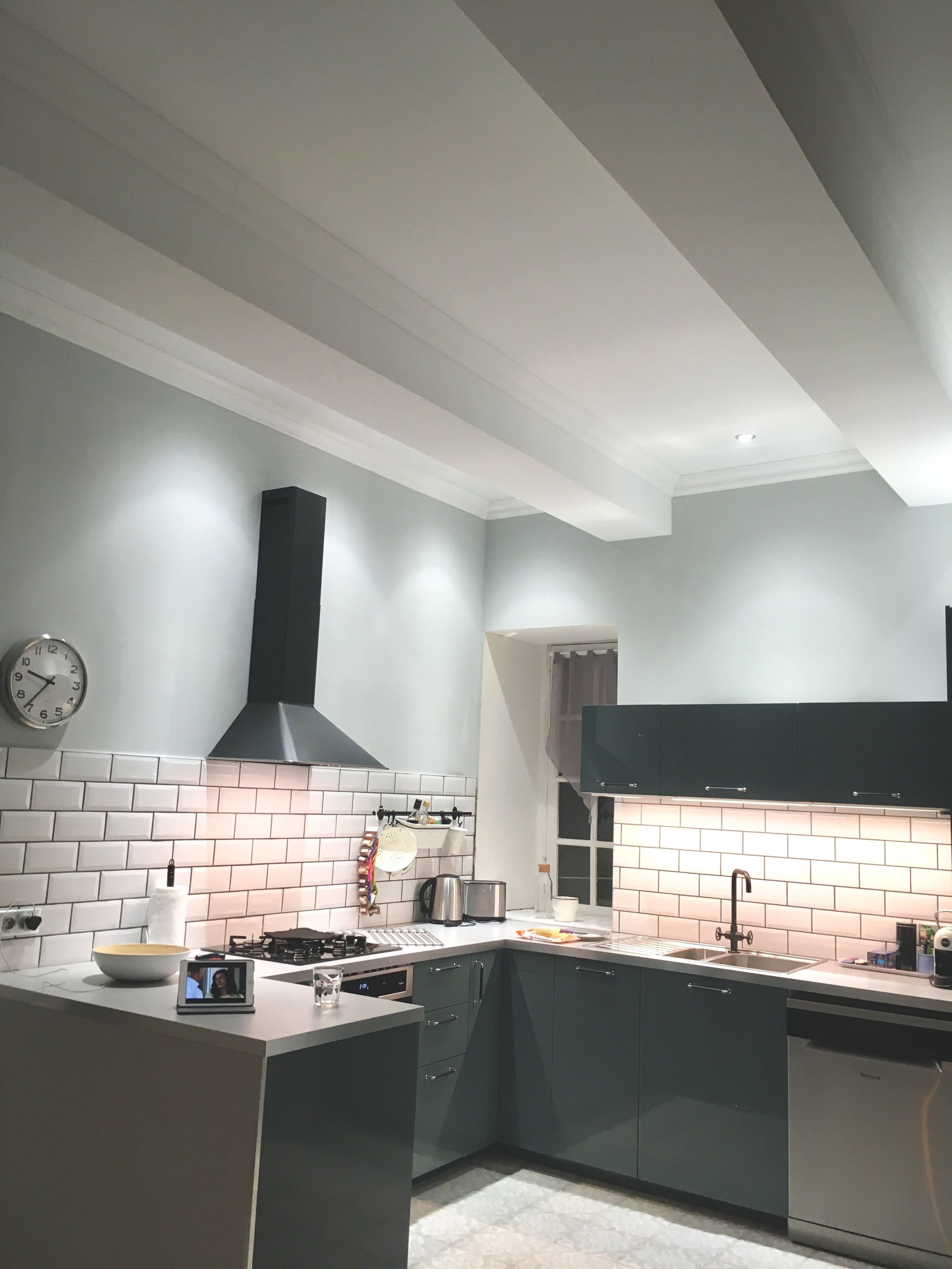 Large Apartment with period features located in the Bastide Saint-Louis