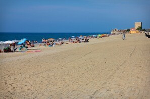 Beach nearby, sun loungers