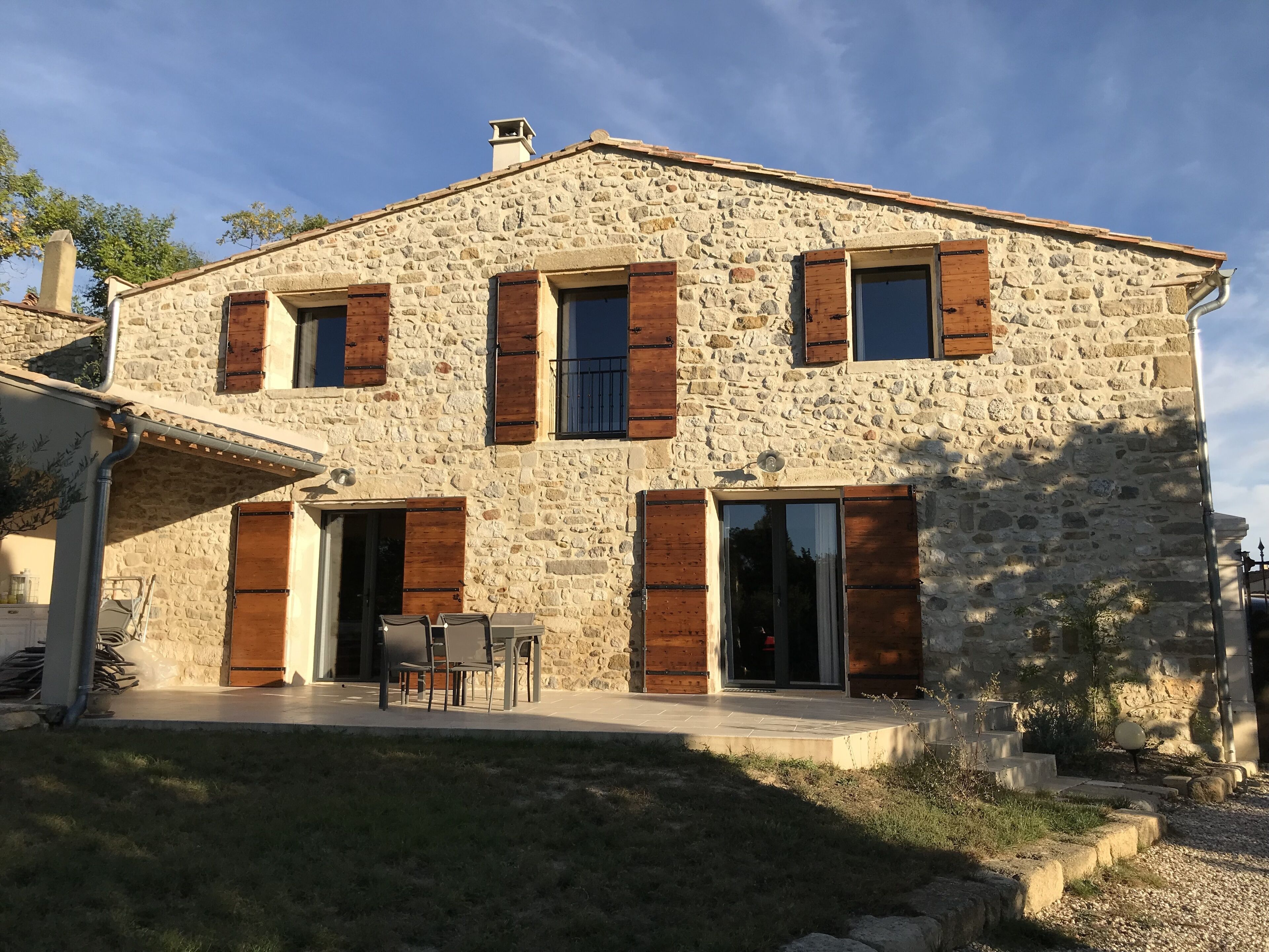 GITE close to UZES GARD 8 persons