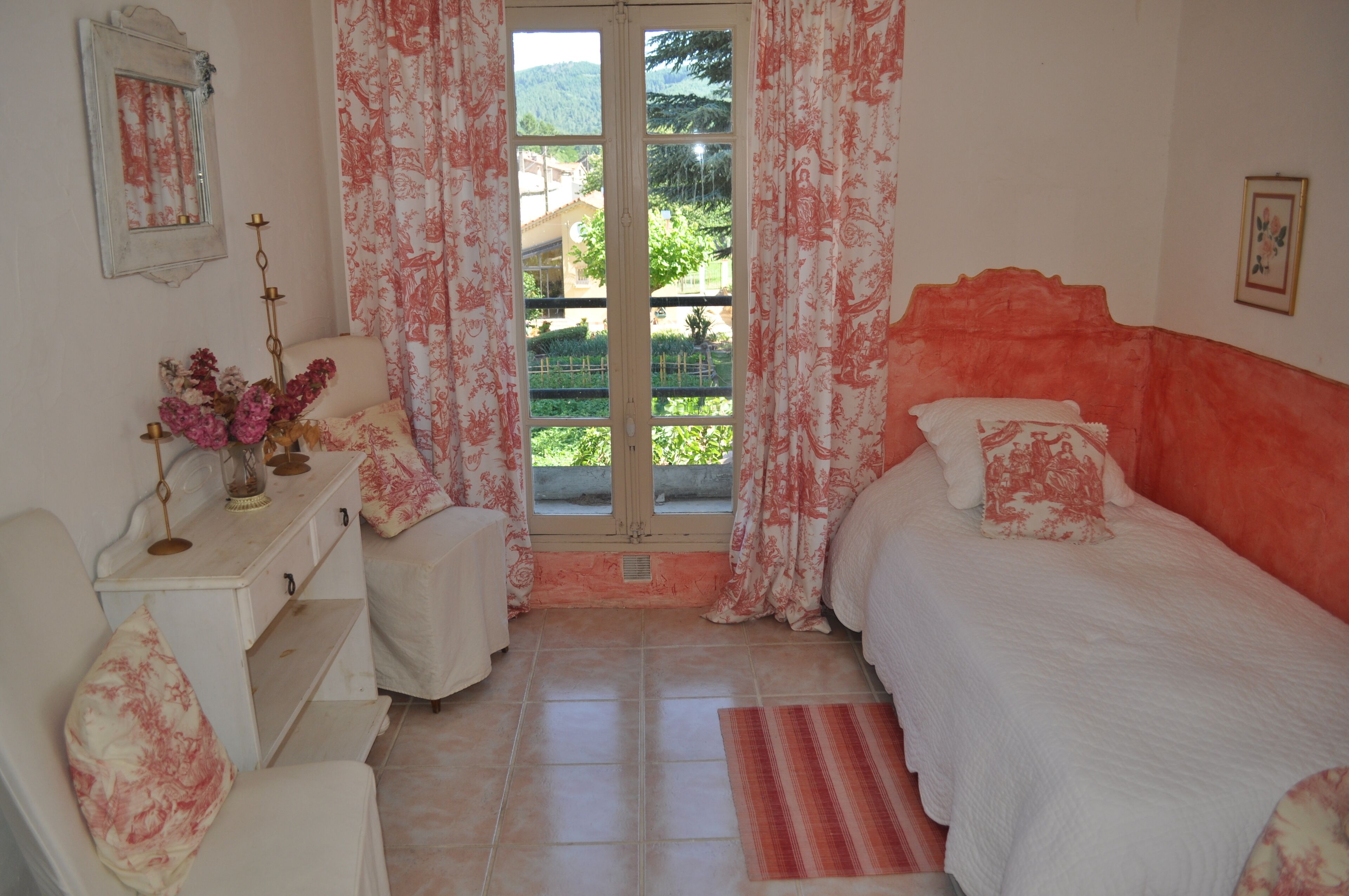 "La Terrasse" Gîte in a house of character XVIIIth century Garden, swimming pool