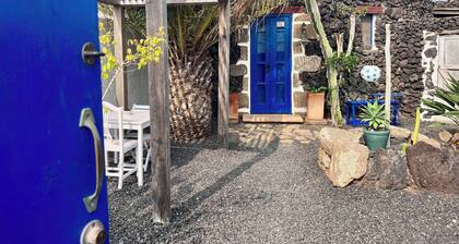 Small, stylishly furnished finca with two private secluded gardens