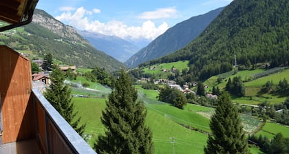 Suite with a fantastic view of the Flim waterfall