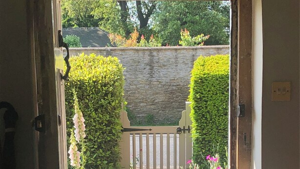 Interior - Nr Devizes, Marlborough & Bath, , walled garden (Seend)