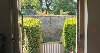 Nr Devizes, Marlborough & Bath, , walled garden