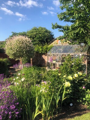 Property grounds - Nr Devizes, Marlborough & Bath, , walled garden (Seend)