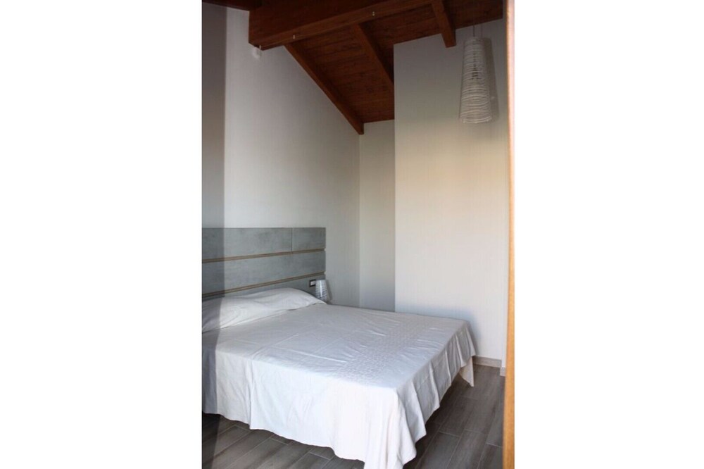 AGRITURISMO AWAY FROM THE TWENTY GRECALE ROOM