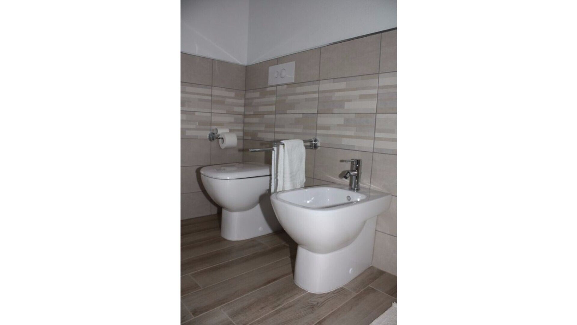 AGRITURISMO AWAY FROM THE TWENTY GRECALE ROOM