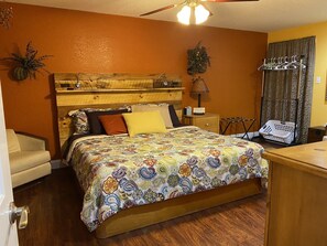 1 chambre, fer et planche à repasser, Wi-Fi, literie fournie