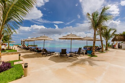 Suite ocean view Zona Hotelera