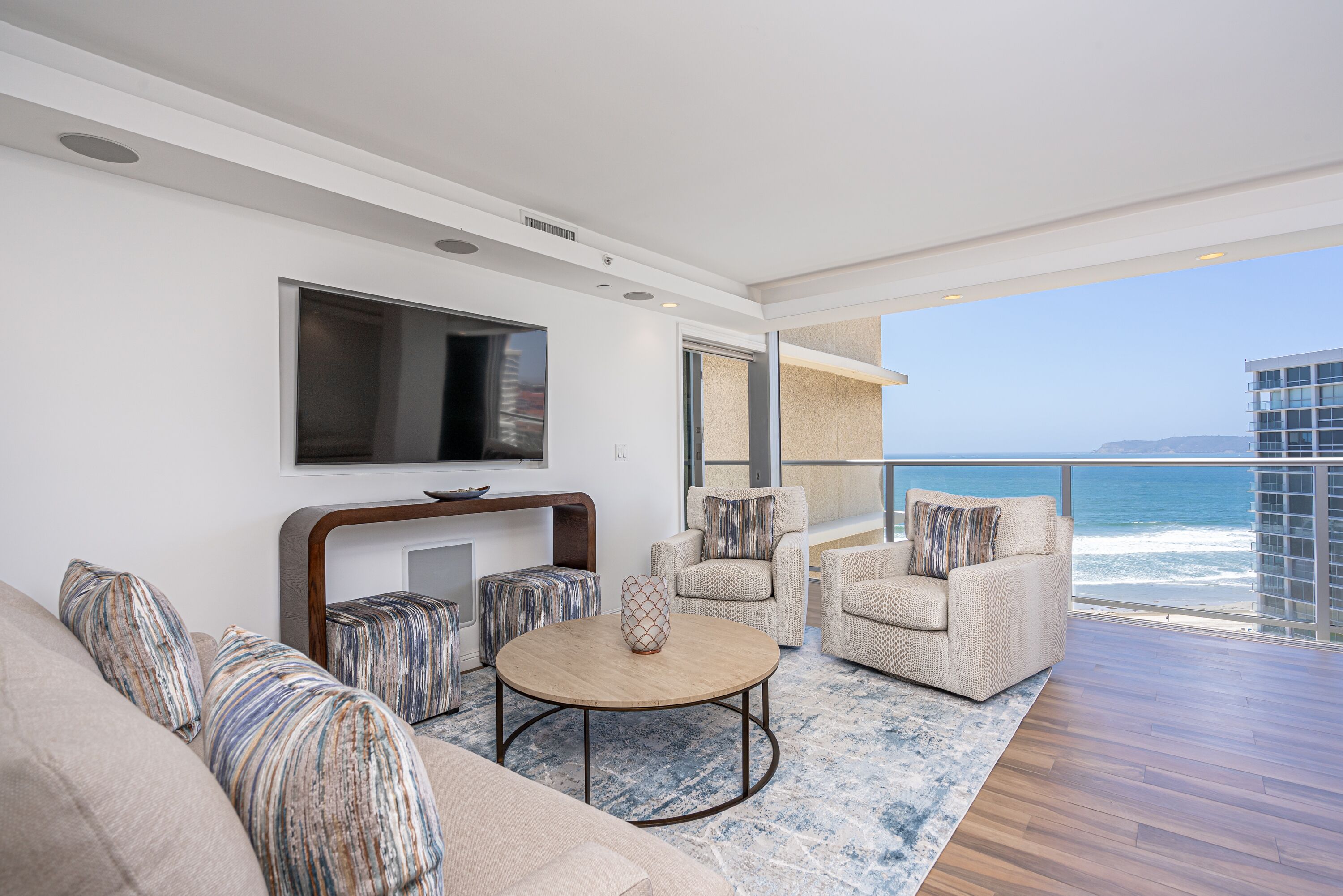 1BR/1BA Ocean view La Princesa at the Coronado Shores