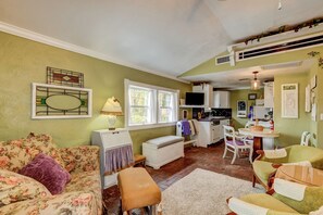 Smart TV, DVD player, video library