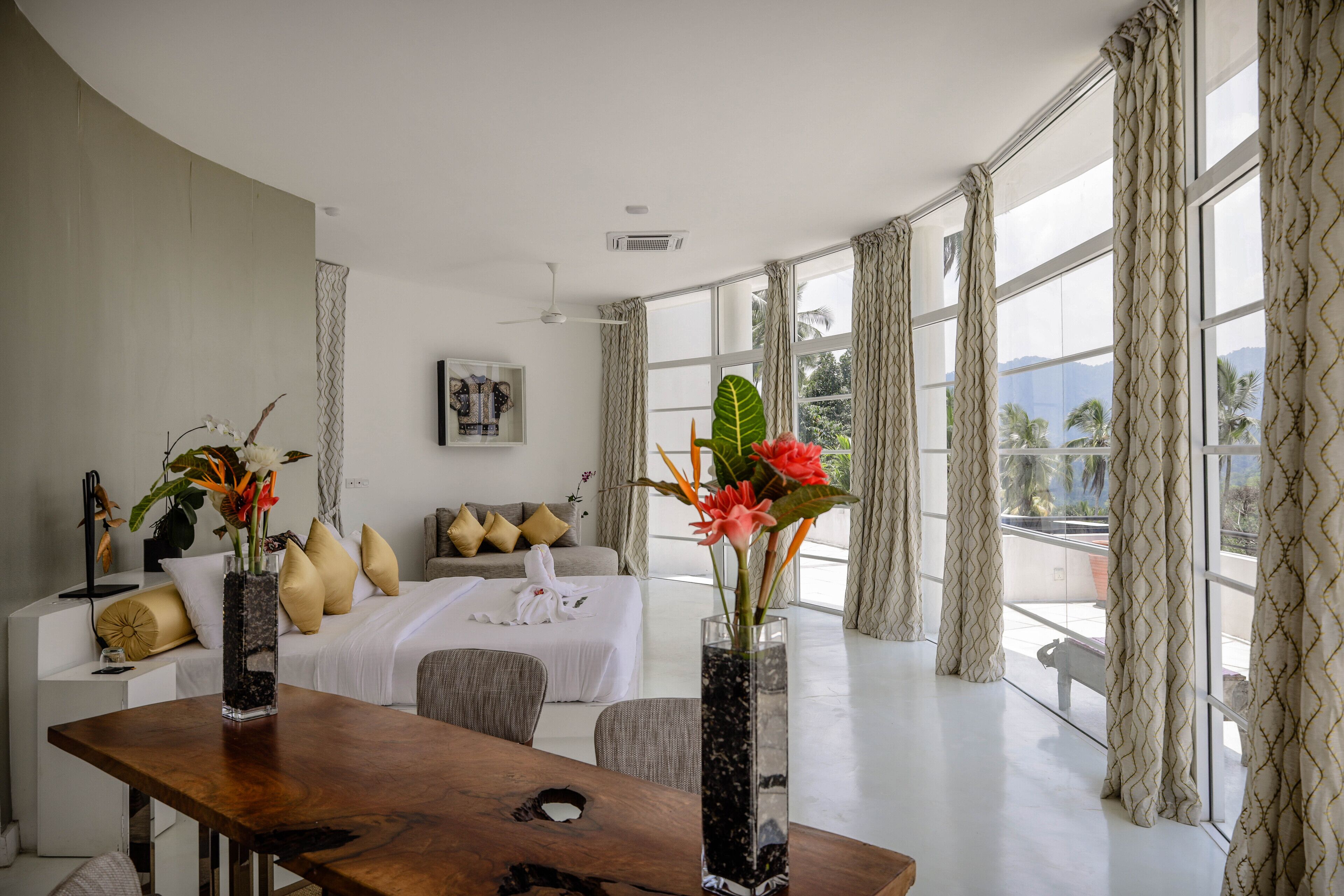 Penthouse Deluxe, 1 giường cỡ king, quang cảnh núi | Bộ trải giường bằng vải cotton Ai Cập, bộ đồ giường cao cấp 