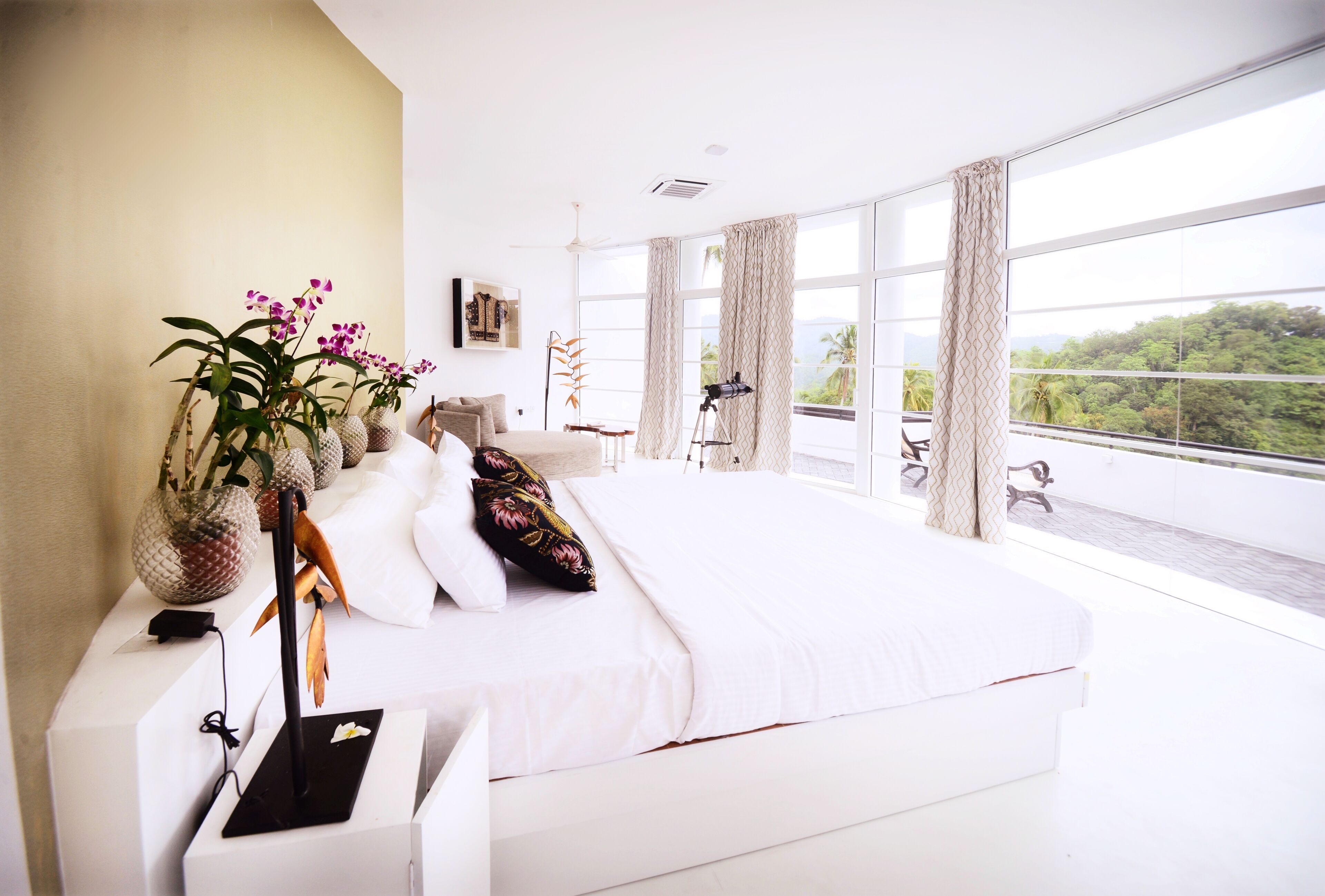 ملاءات من القطن المصري وأغطية فراش متميزة وألحفة محشوة بالريش