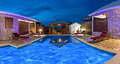 Bungalow Gingembre, piscine, 3 Km de la plage