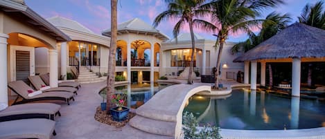 Udendørs pool, infinity-pool