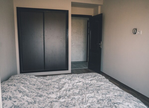 2 chambres, bureau, accès au Wi-Fi (inclus)