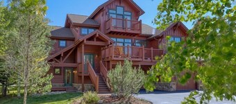 Beautiful home, peaceful setting, just outside town. On bike path!