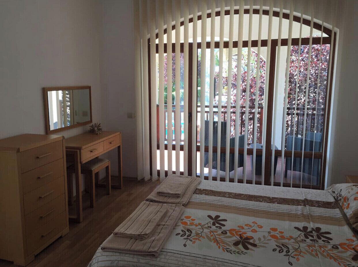 3 室のベッドルーム、アイロン / アイロン台、WiFi、ベッドシーツ