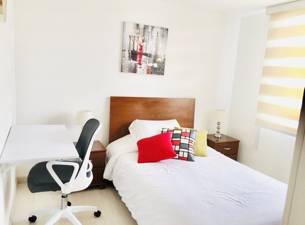 Beautiful and Luxury  3 Bedroom Apto with Parking Included