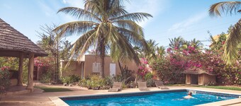 Spacious villa with pool for 6-8 people, close to the beach 