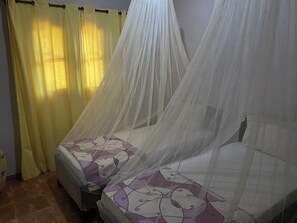 4 bedrooms, iron/ironing board, free WiFi, bed sheets