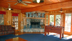 Unclassified image, 4 of 24, button - (10N) Black Oak Lodge at The Redwoods In Yosemite (Yosemite National Park)