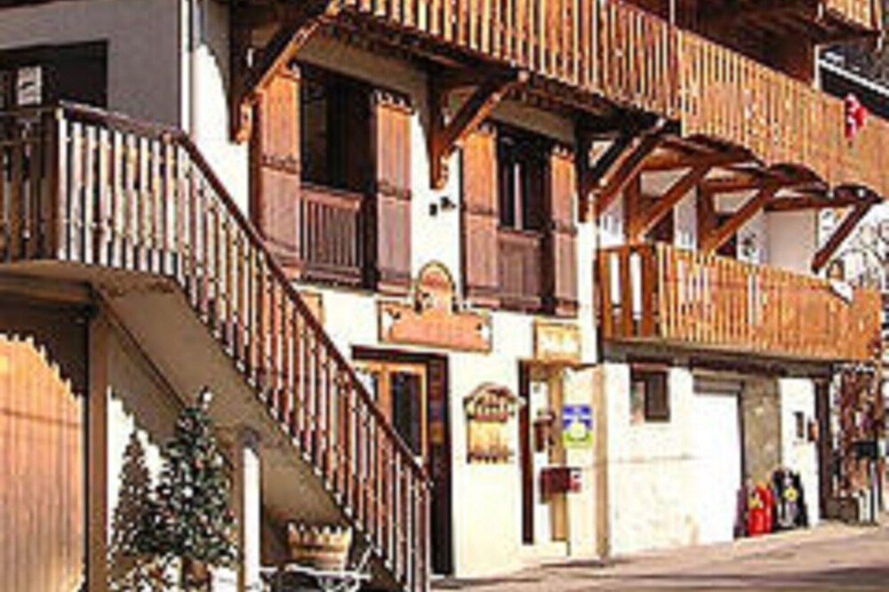 CHALET DE LA YODINE - GITE 27 PERSONS IN SAVOIE - TARENTAISE VANOISE bedroom 7