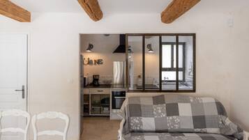 4 chambres, fer et planche à repasser, Wi-Fi gratuit, draps fournis