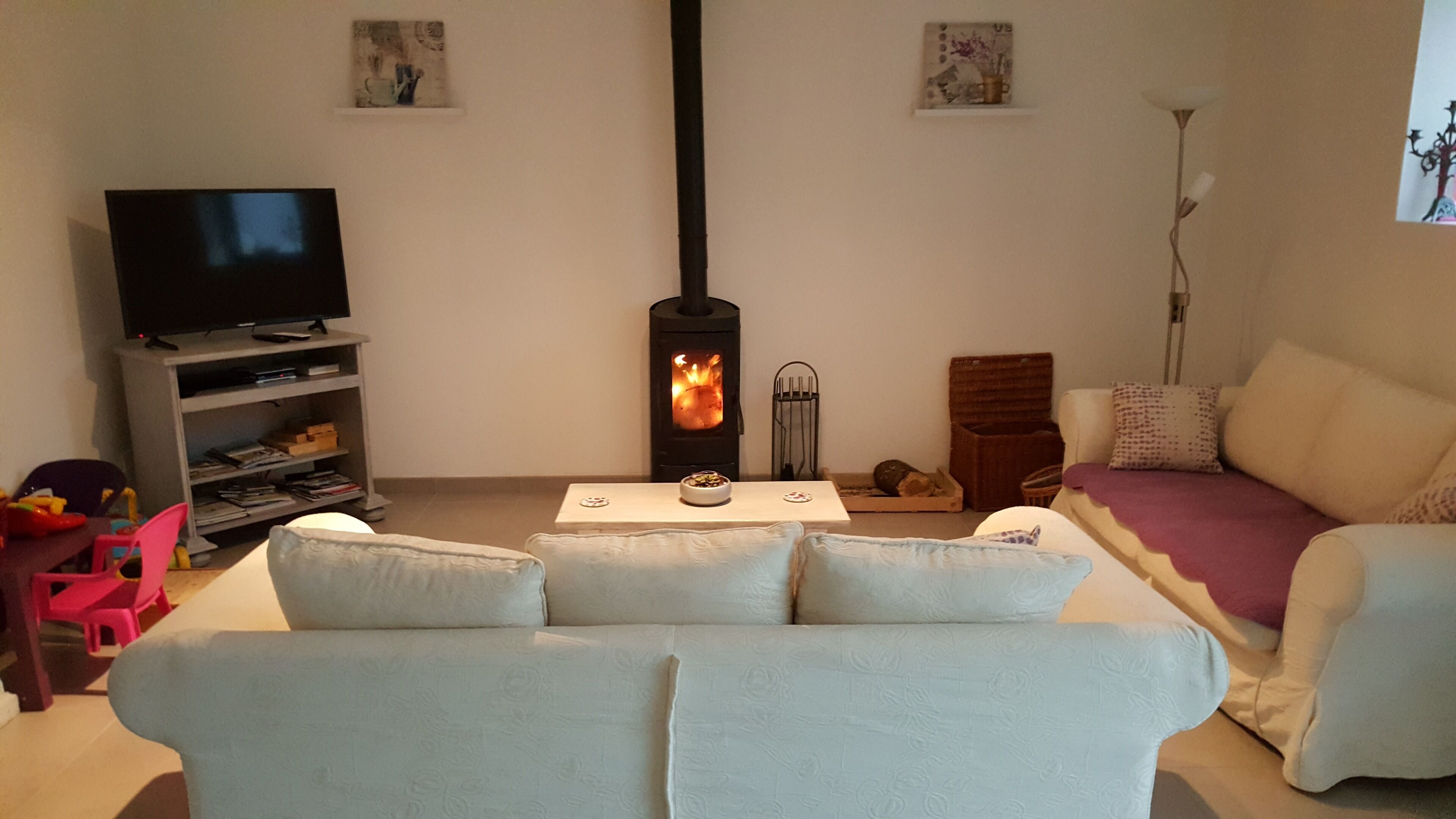 QUIET GITE 4 PEOPLE NEAR THE SEA WITH COVERED POOL  