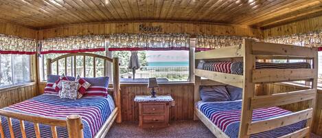 2 quartos, berço de viagem, Wi-Fi, roupa de cama