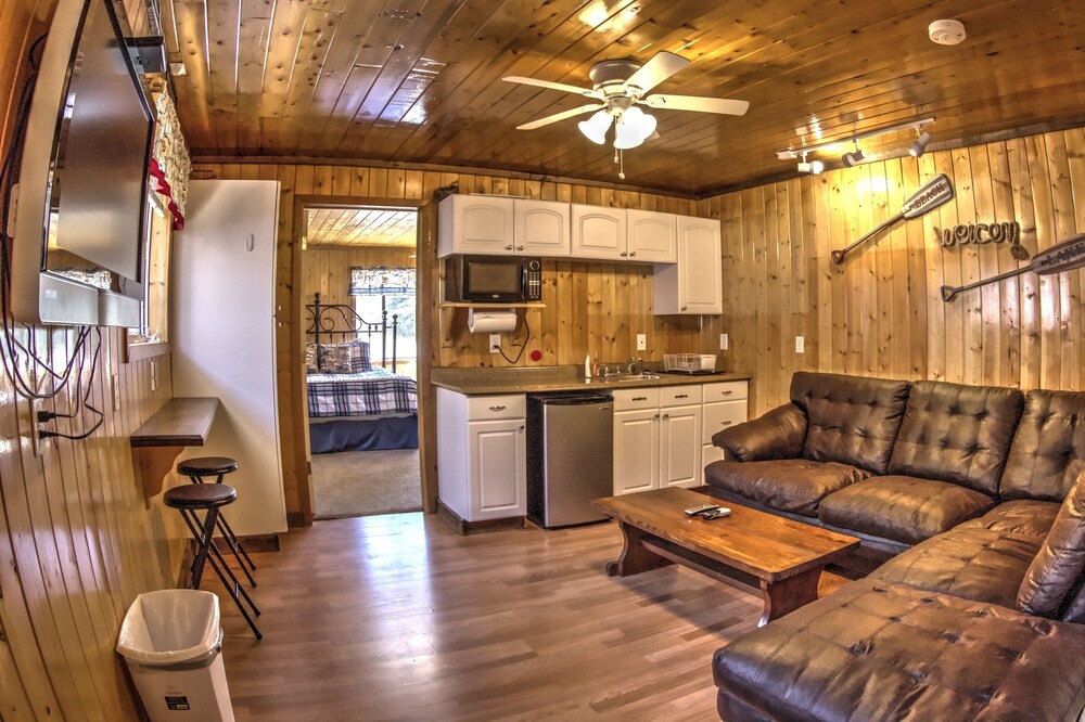 Lakeside Guest House in Heart of Bear Lake