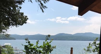 Lake George Water Front Cabin upeat näkymät