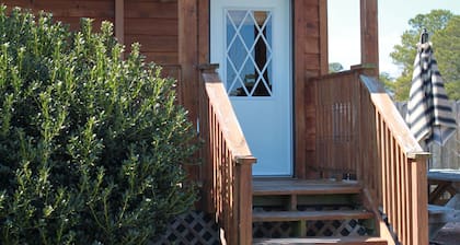 "Heron's Nest" Charming Tiny House on Chesapeake Bay-Boat Launch/Slip Included