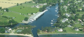 "Heron's Nest" Charming Tiny House on Chesapeake Bay-Boat Launch/Slip Included