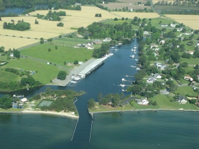 "Heron's Nest" Charming Tiny House on Chesapeake Bay-Boat Launch/Slip Included