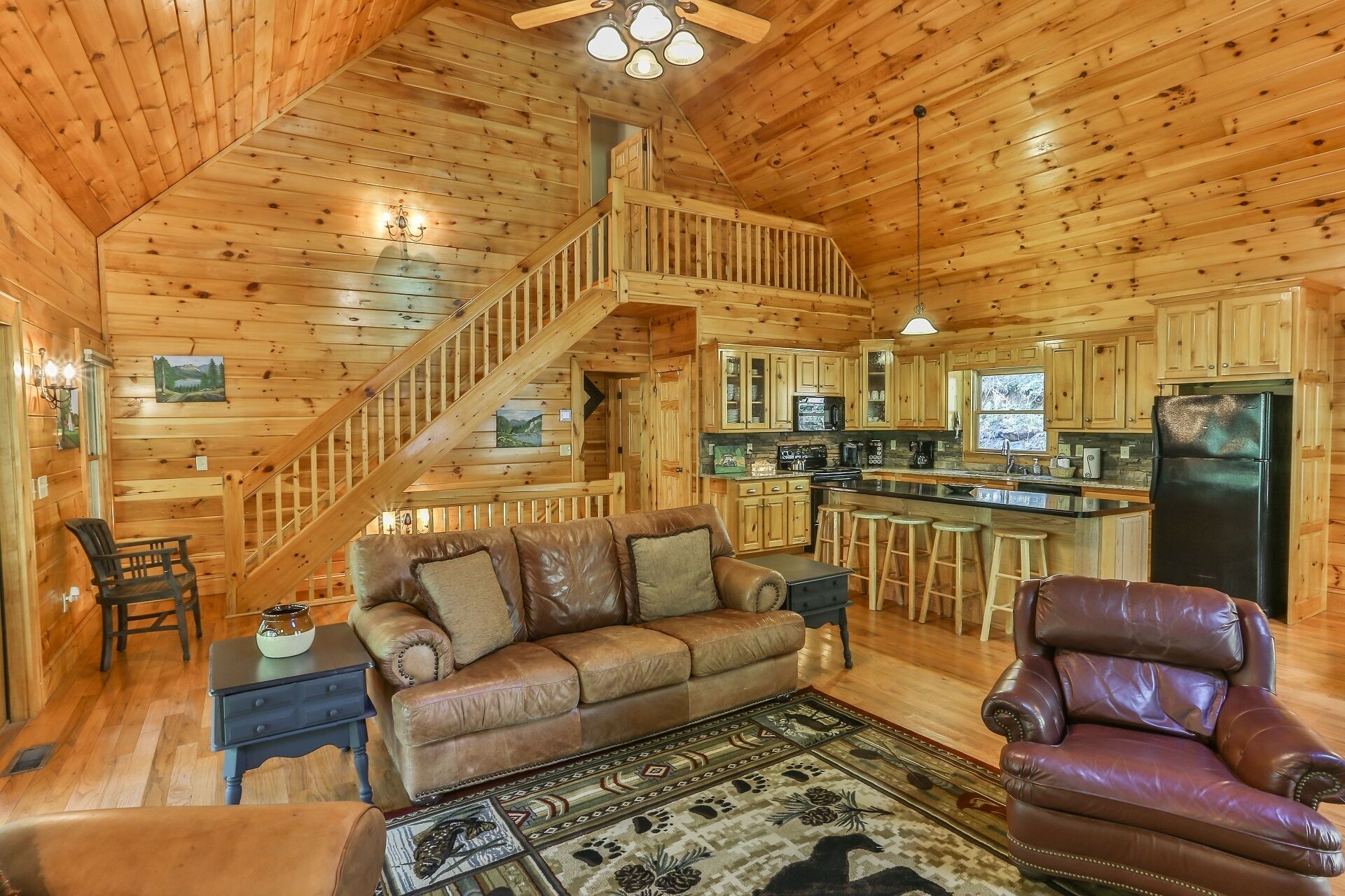 Rushing River Lodge - Fish, Tube, Dog Friendly