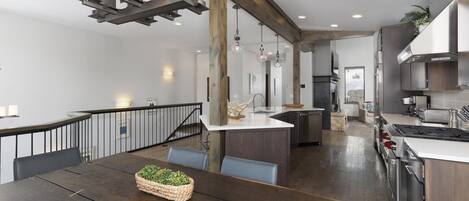 冰箱、微波炉、烤箱、洗碗机