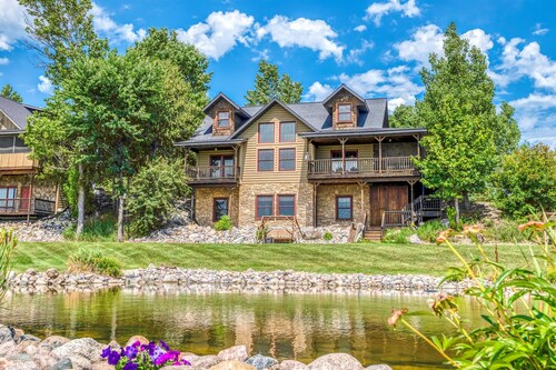 6 Schlafzimmer / Whirlpool / Ponton / Schlafmöglichkeiten für 22 Personen im Private Resort mit kostenlosen Annehmlichkeiten